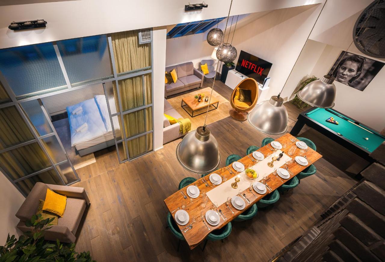 5br+2bath Old Town Industrial Penthouse, A/c Apartment Prag